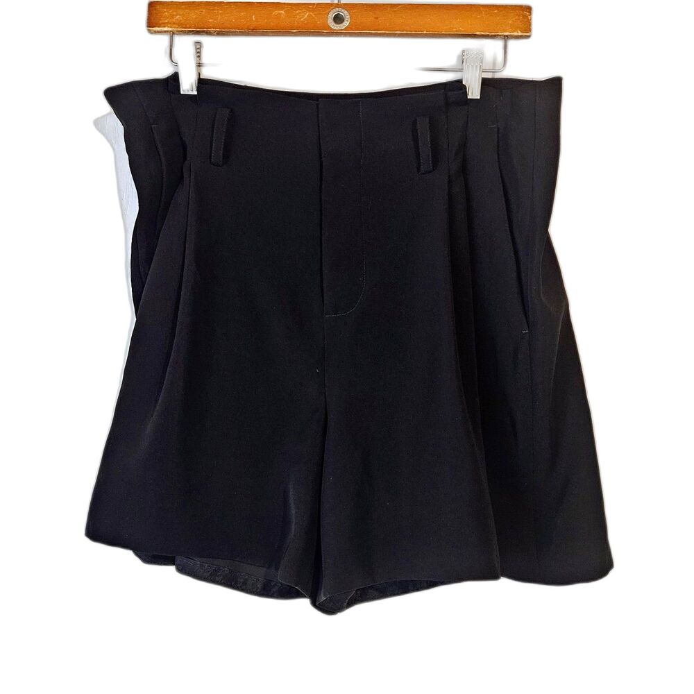 VINCE Sz 12 Pleated Dress shorts Black 5" Inseam no belt
